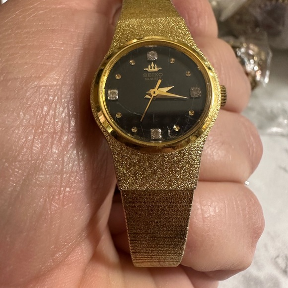 Seiko Accessories - Vintage Diamond Gold Watch seiko 0001